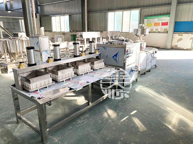 豆腐坊專用設備準備打包發貨